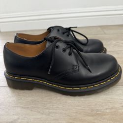 *BRAND NEW* w/out box Dr martens black Oxford 1461 3 eyelet lace up women's size 8