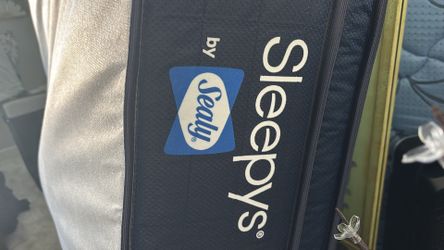 New Queen Serta Pillow Top