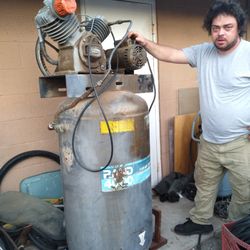 Air Compressor 