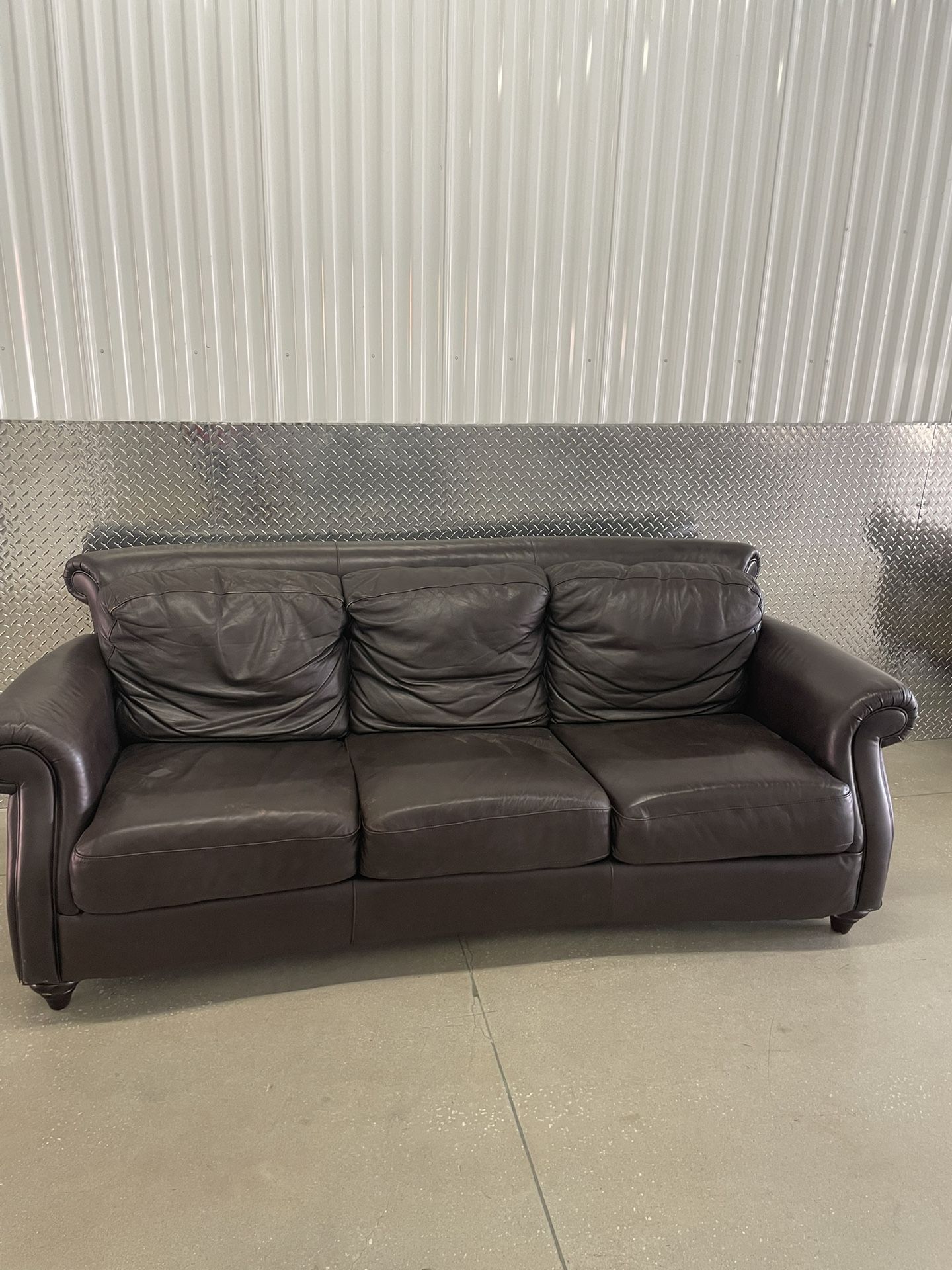 Sofa King Comfortable Genuine Leather Sofa For Sale Free Delivery!!