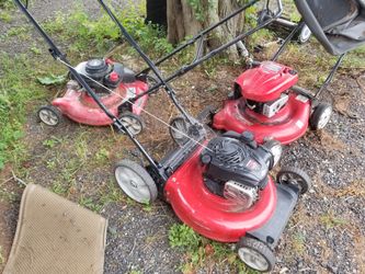 3 mowers.. need lil work to run