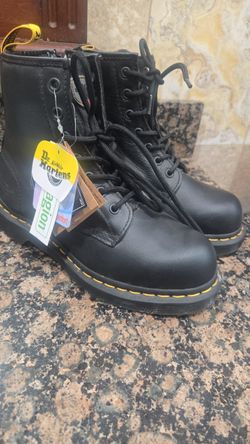 DR. Martens Boots