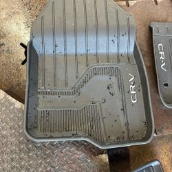 26 Honda CR-V Floor mats 