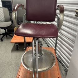 Stylist Chairs 