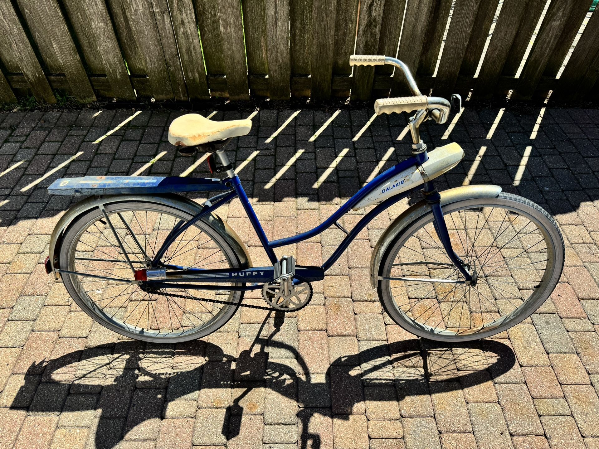 Vintage 26 Inch Huffy Galaxie Women’s Bike 