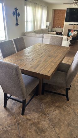 Dining table 76”x42”. 6 chairs