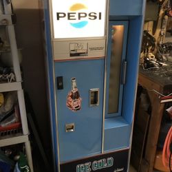 1963 Pepsi Machine