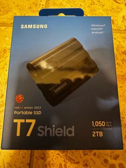 Brand new samsung 2TB T7 shield