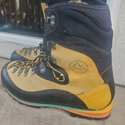 La Sportiva Evo Mountaineering Boots Size 47