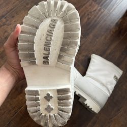 Balenciaga Alaska ugg style snow boots 43eu