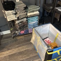 essential pants/spider hoodies