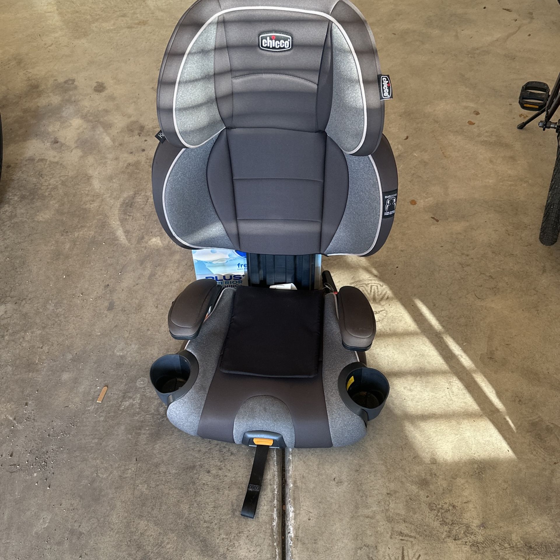 Chicco 2 In 1 Belt Positioning Booster Car Seat