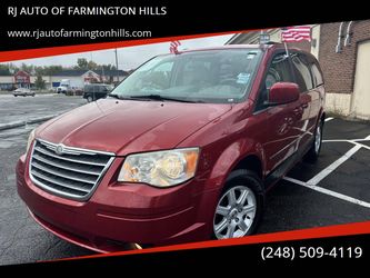 2010 Chrysler Town and Country