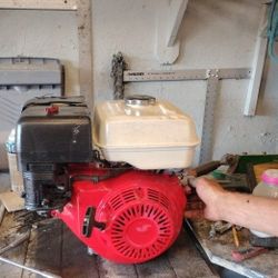 12-hp Honda gas motor