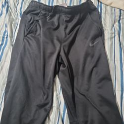 Nike Therma-FIT tapered fitness pants Size M