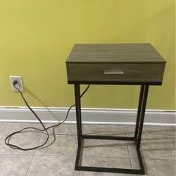 C - Table w/ Drawer with Charging Ports in GOOD working condition!