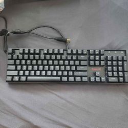RedDragon Mechanical Gaming Keyboard (Red LED)