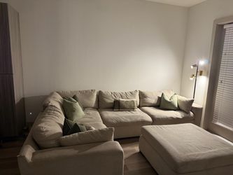 Modular sectional with ottoman