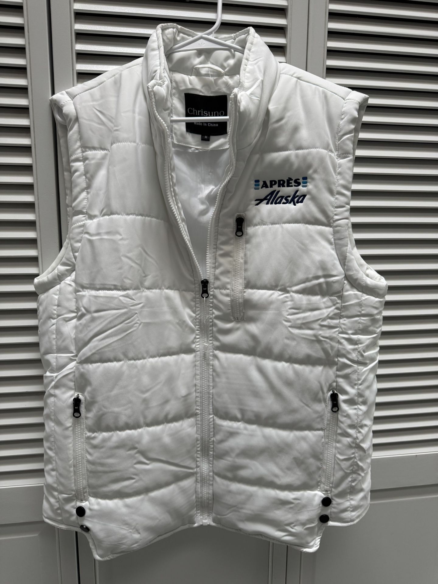 Women’s Puffer Vest Size Medium