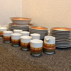 1970s Mid Century 37 piece Casual Galaxy Stoneware Dinnerware Set 8007