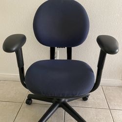 Spinning office chair