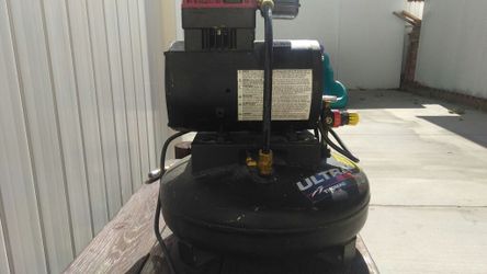 Air compresor.