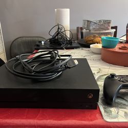 Xbox One X 1TB