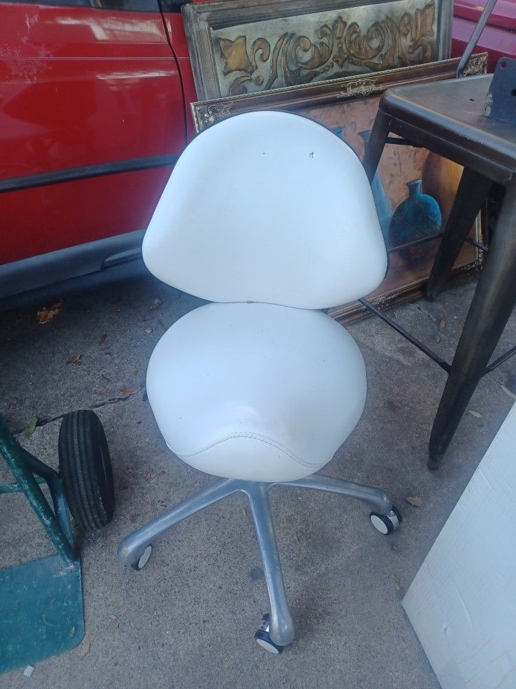 Silla De Piel Sintetica