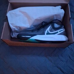 Kyrie Irving 8 Basketball Shoes 