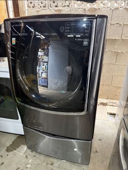 Double washer LG signature mega capacity 5.8 cuft