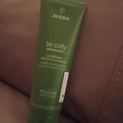 Aveda be curly advanced conditioner #curlyhair #aveda

8.5 fl oz