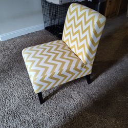 Chairs (Yellow/Off White 