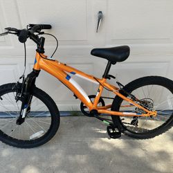 Diamondback 20” Mountain Bike W/ SUSPENSION