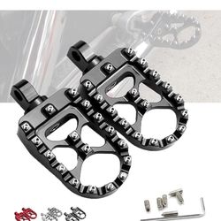 StarknightMT CNC Wide Fat Footpegs 360° Roating MX Foot Pegs Chopper Bobber Style Compatible with Dyna Fatboy Sportster Iron 883 