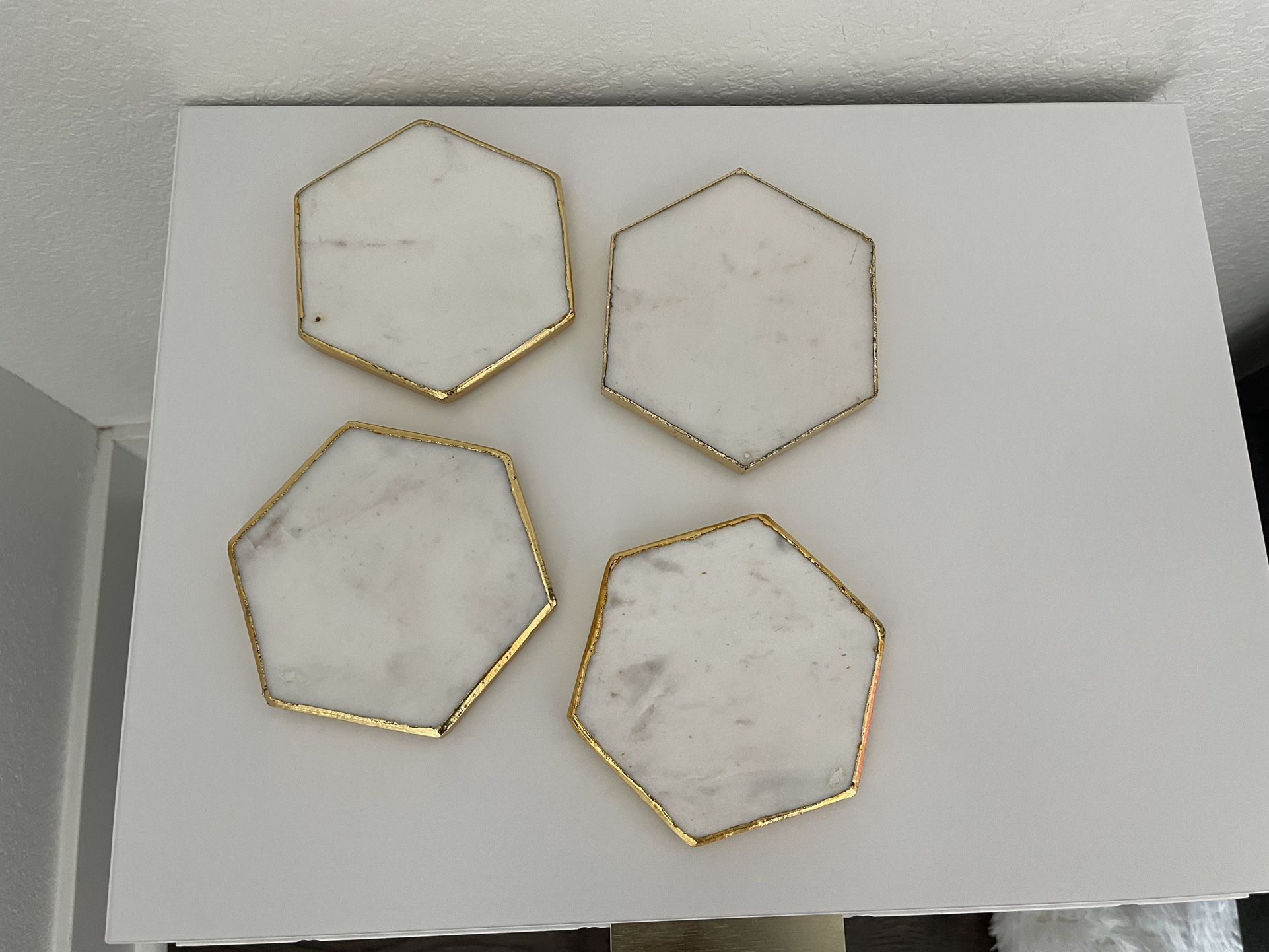 White Marble Gold Trimmed Hexagon Coaster (4 pack)