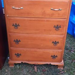 Wood Chest Of Drawers 