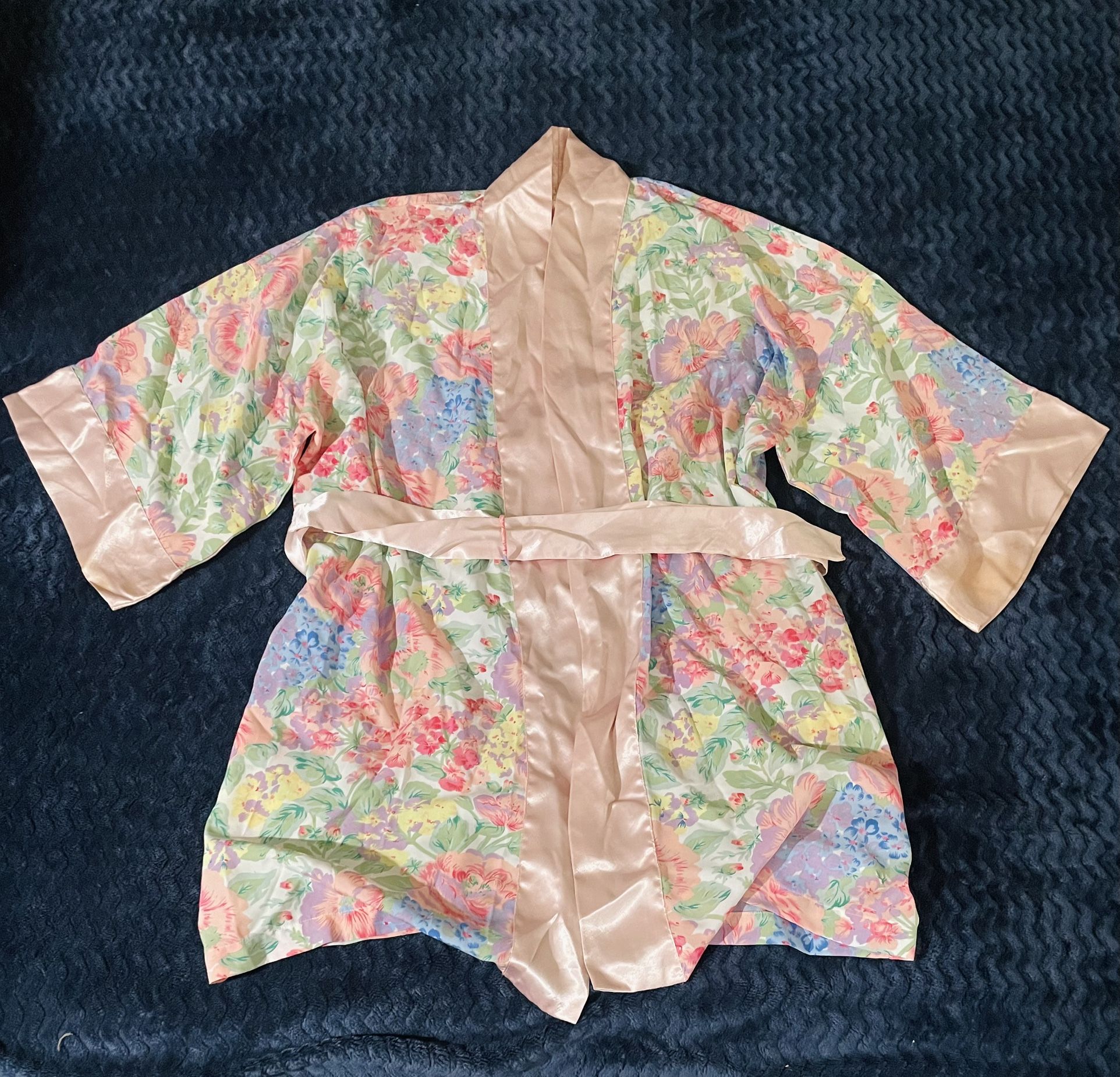 VTG Victoria's Secret Pink Floral Satin Robe Gold Label