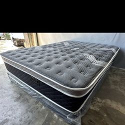 Full Oasis Thermal Comfort Europillow Top 12inch Mattress!!