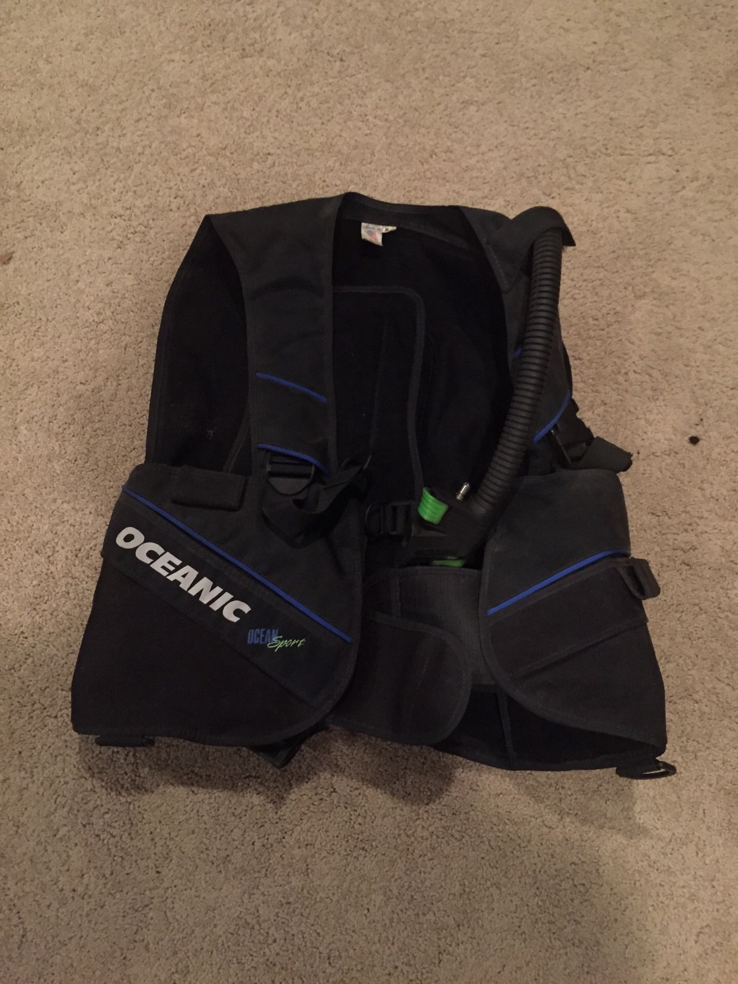 Used Bouyancy Compensation Device