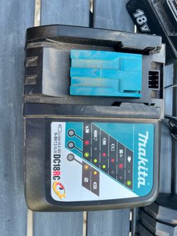 Makita battery charger with batteries