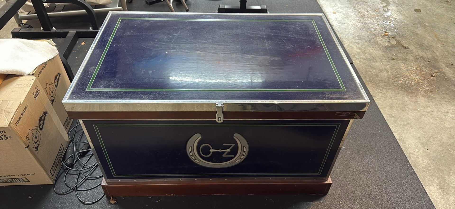 Tack Trunk-great condition 