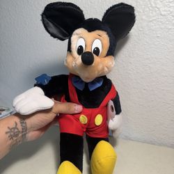 Vintage Walt Disney World Stuffed Mickey Mouse Plush Doll 17" Tall New