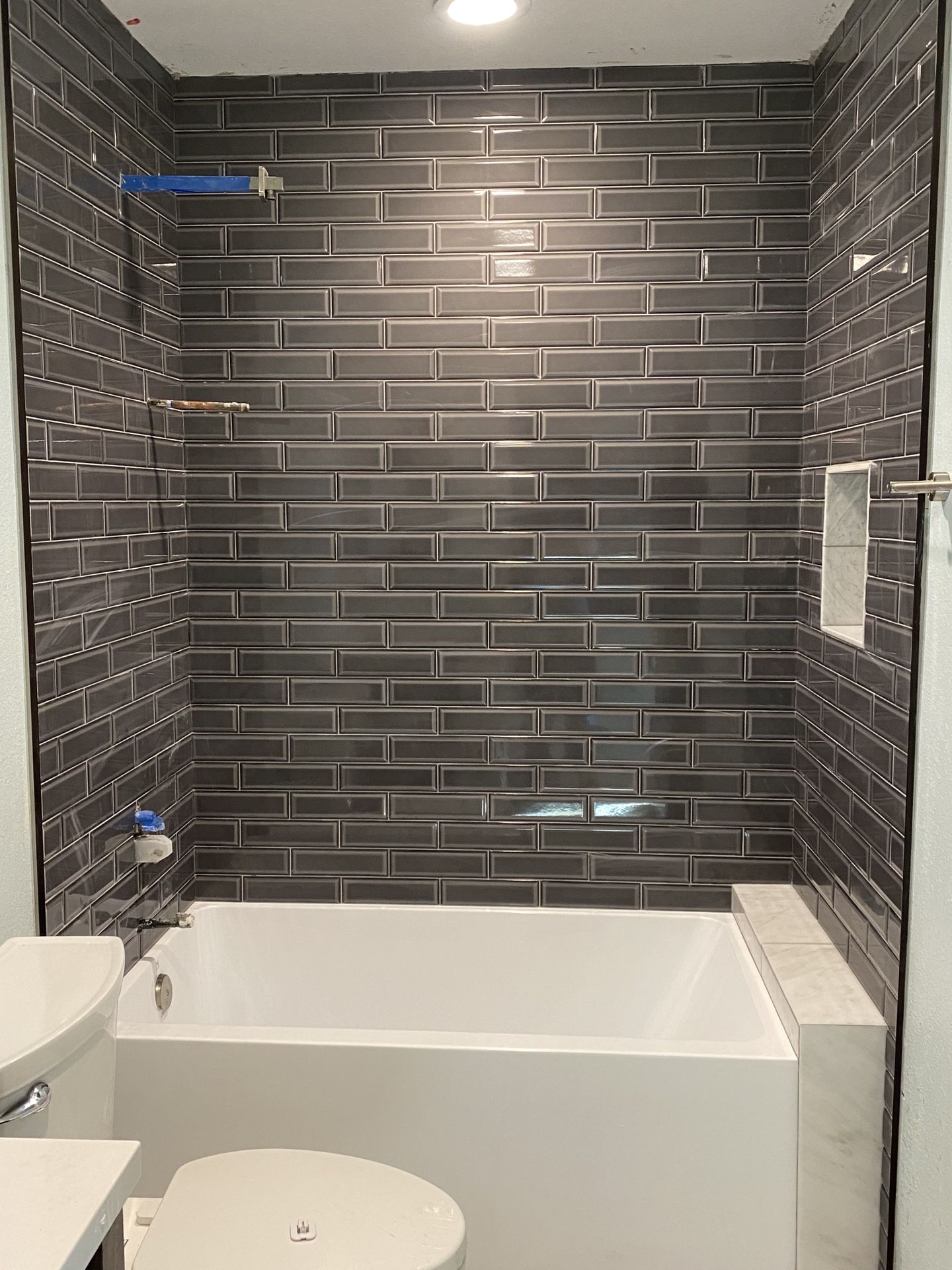 Tile bathroom backsplash bath tub