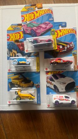 Hot Wheels Die-Cast Cars Lot of 7