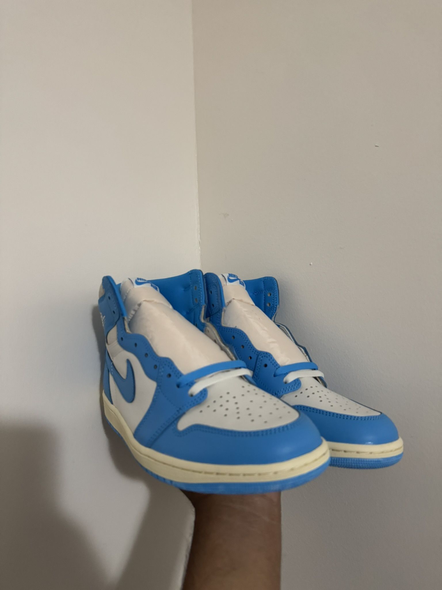 Air Jordan UNC 1s 