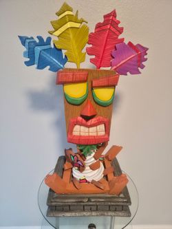 First4Figures Crash Bandicoot Aku Aku Mask Regular Statue Mint in Box