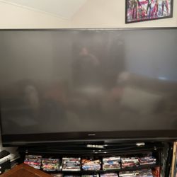 Mitsubishi TV 82”