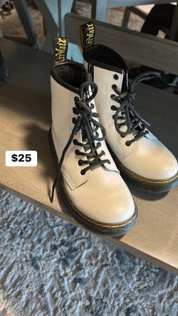 Dr.Marten Kids Shoe Size 1