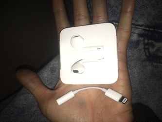 Iphone 7 headphones and aux piece.