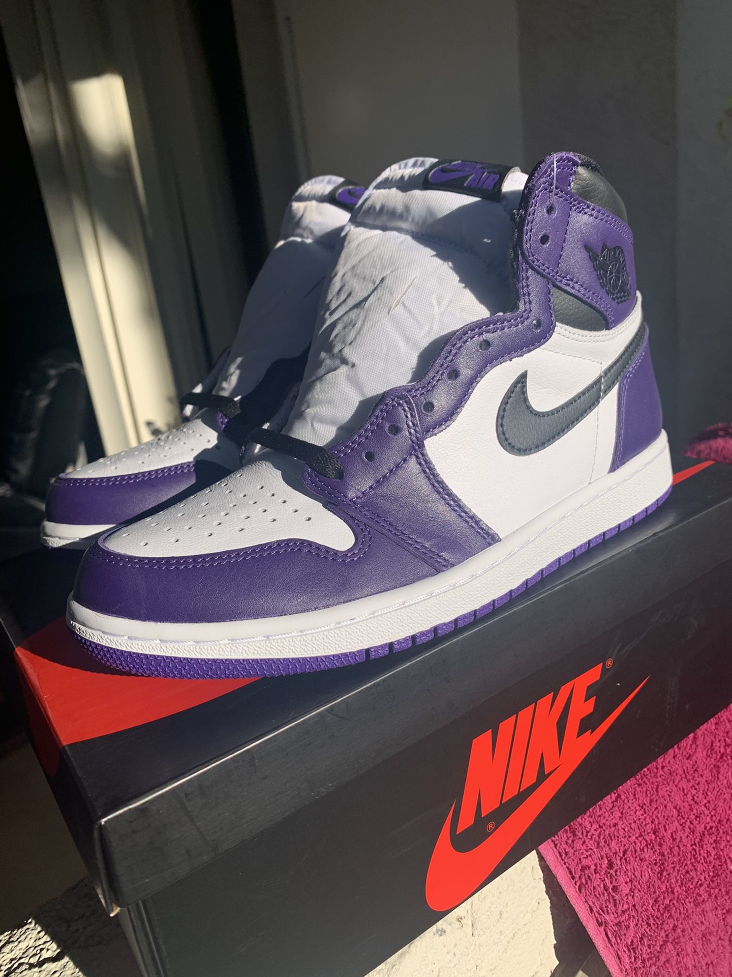 Air Jordan court purple size m w